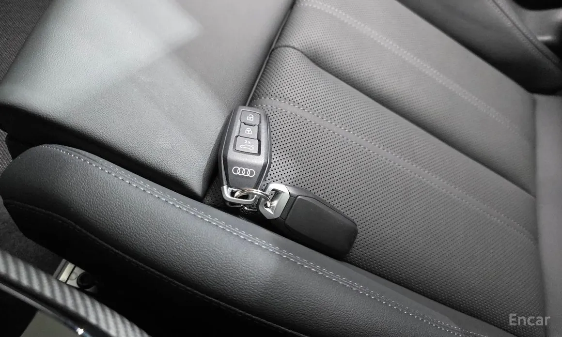 Audi A5 2025 40 TFSI Quattro S Line Black Edition