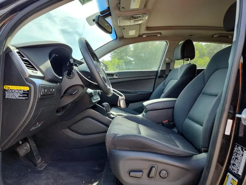 HYUNDAI TUCSON 2018 VIN KM8J3CA2XJU794296