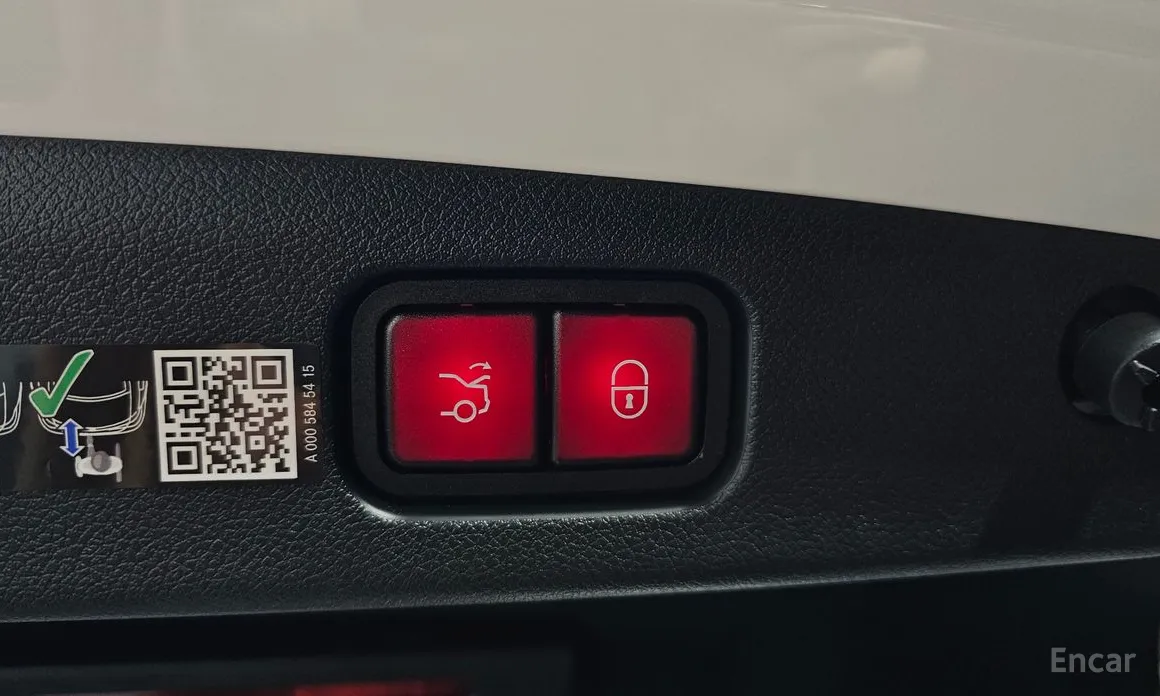Mercedes-Benz E-Class 2024 E300 4MATIC Exclusive