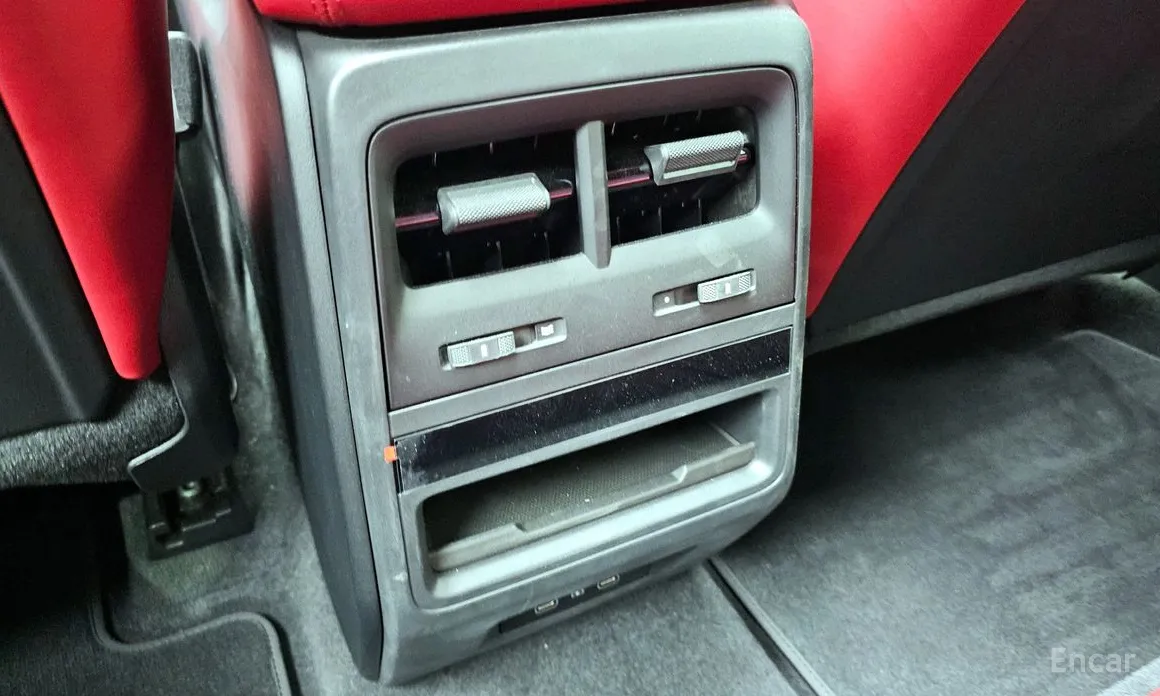 Porsche Macan 2024 Base 4