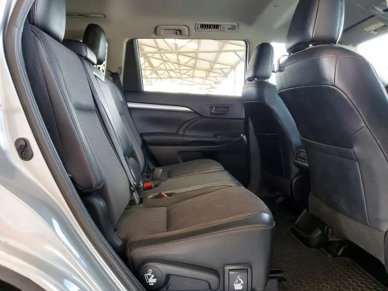 TOYOTA HIGHLANDER 2019 VIN 5TDZZRFH1KS347643