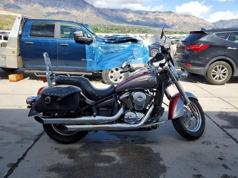 KAWASAKI VULCAN 900 2014