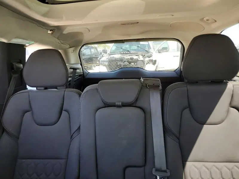 Фото 10 - VOLVO XC90