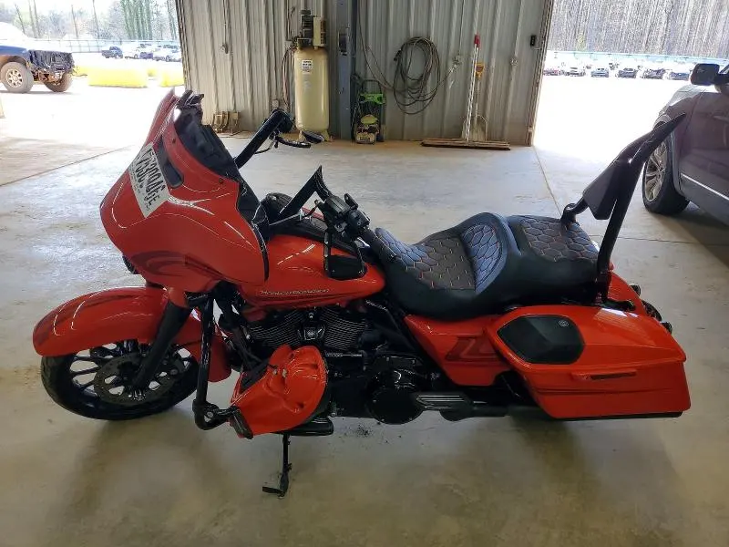 HARLEY-DAVIDSON FL 2017