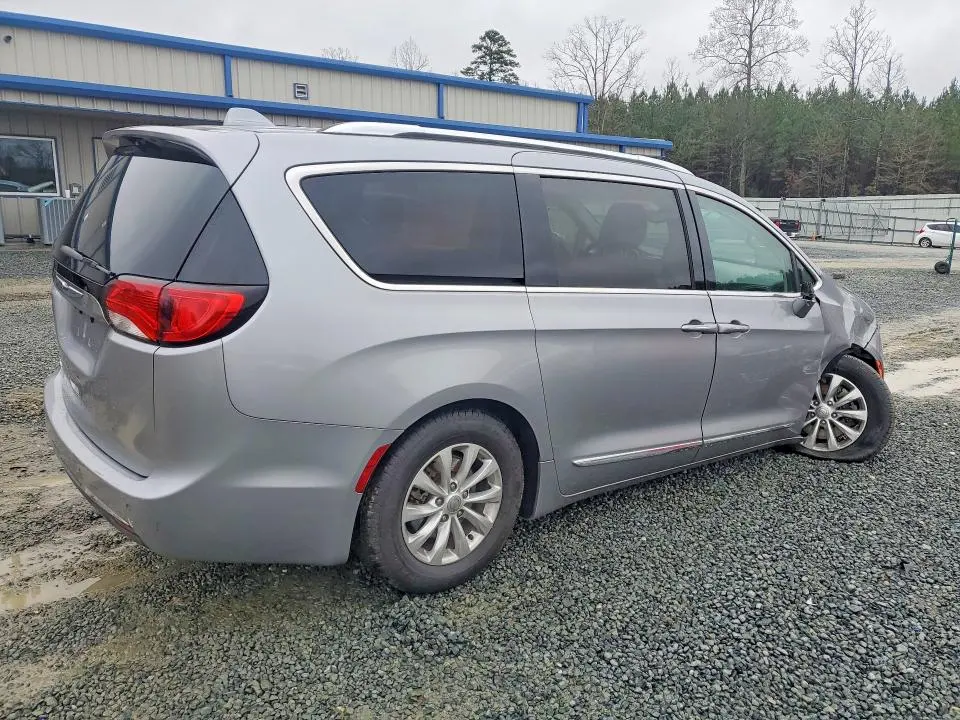 CHRYSLER PACIFICA 2018 VIN 2C4RC1BG8JR153991
