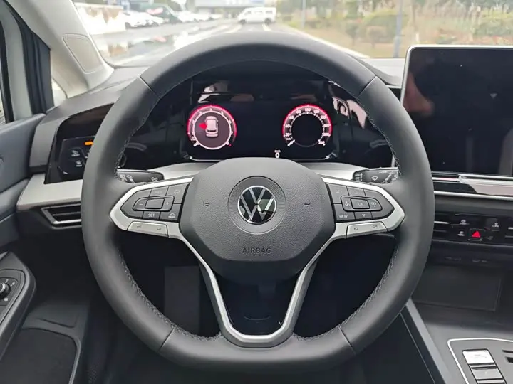 Volkswagen Golf 2026 2026款 300TSI Pro