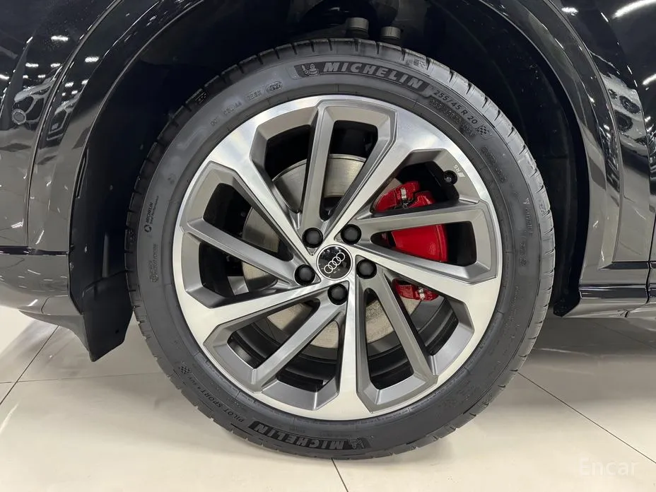 Audi Q5 2025 40 TDI Quattro S Line Black Edition