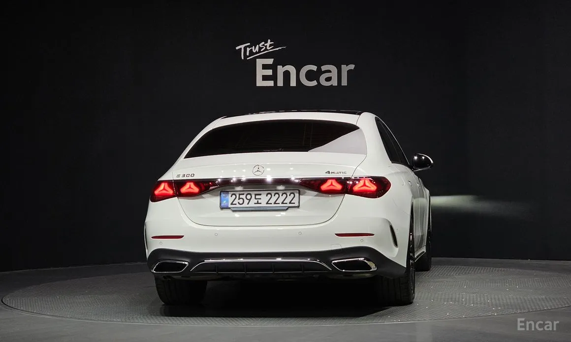 Mercedes-Benz E-Class 2024 E300 4MATIC AMG Line