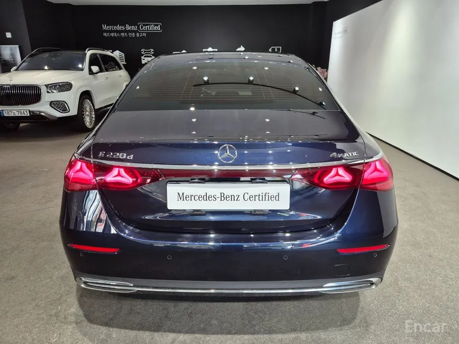 Mercedes-Benz E-Class 2024 E220d 4MATIC Exclusive