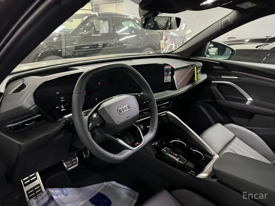 Audi Q5 2025 40 TDI Quattro S Line Black Edition