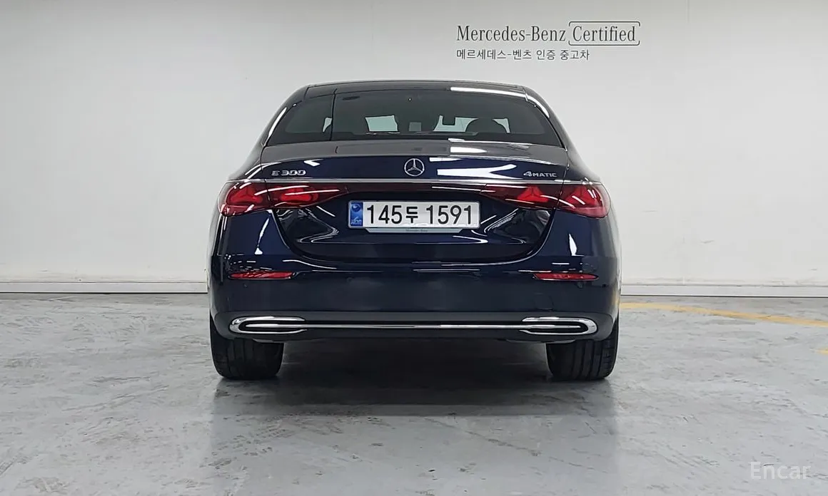 Mercedes-Benz E-Class 2024 E300 4MATIC Exclusive