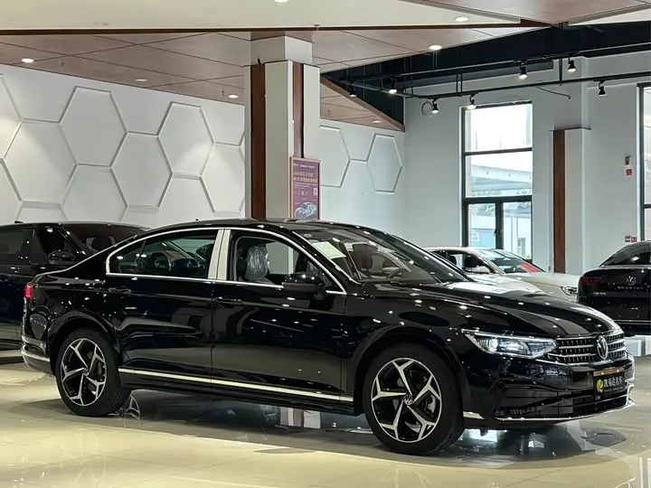 Volkswagen Magotan 2026 2026款 3000万辆甄选款 380TSI DSG豪华型