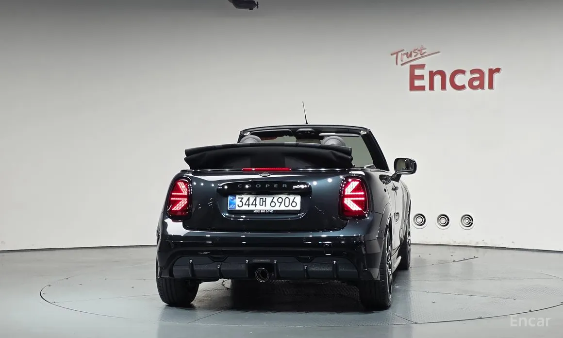 Mini Cooper Convertible 2025 JCW