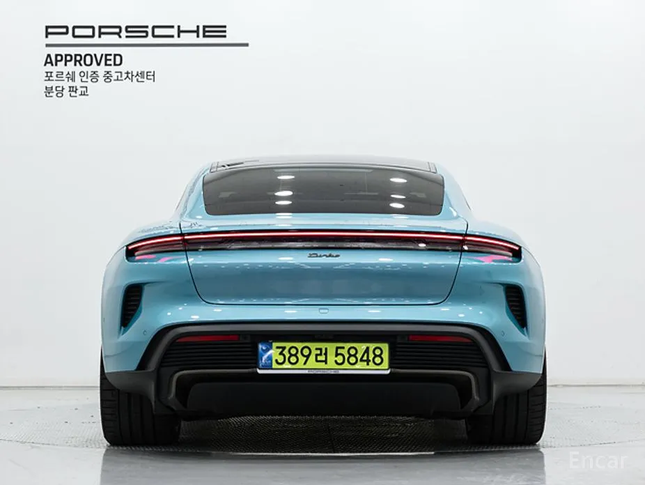 Porsche Taycan 2020 Turbo