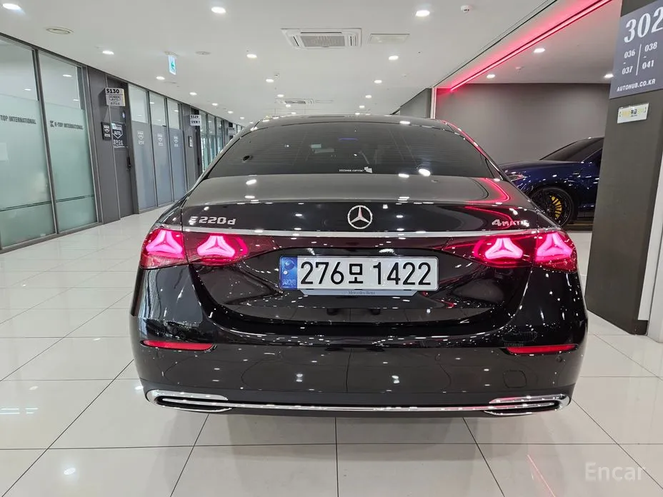 Mercedes-Benz E-Class 2024 E220d 4MATIC Exclusive