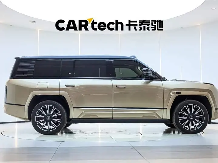 BYD Yangwang U8 2025 2025款 鼎世版