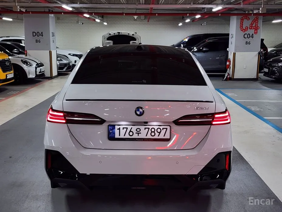 BMW 5 Series 2023 520i M Sport