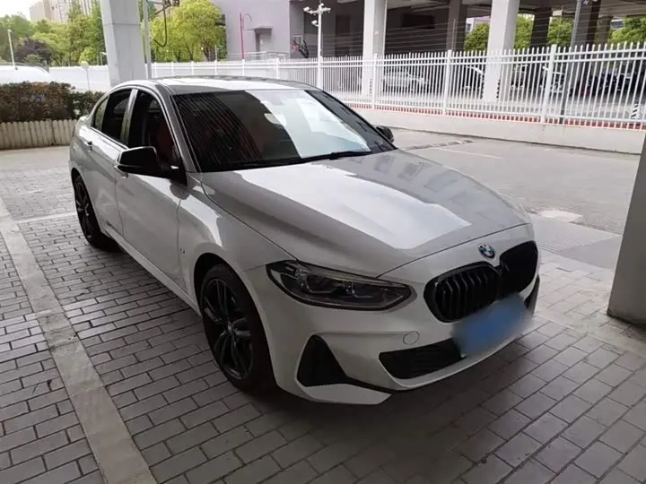 BMW 1 Series 2023 2023款 125i M运动曜夜版