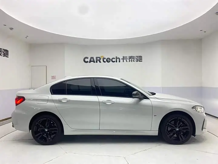 BMW 1 Series 2023 2023款 125i M运动曜夜版