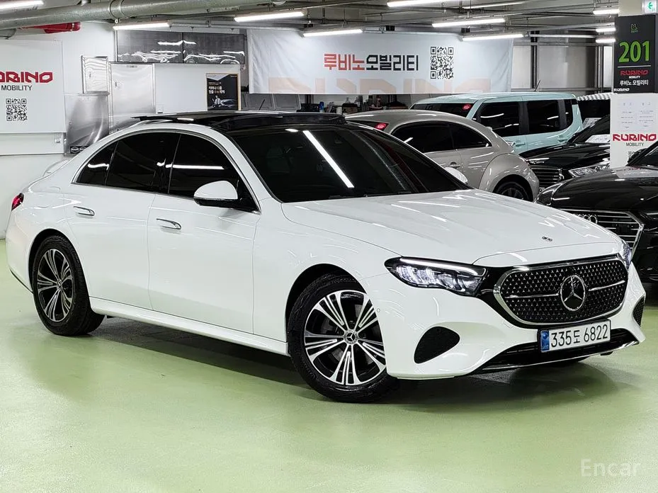 Mercedes-Benz E-Class 2024 E200 Avantgarde