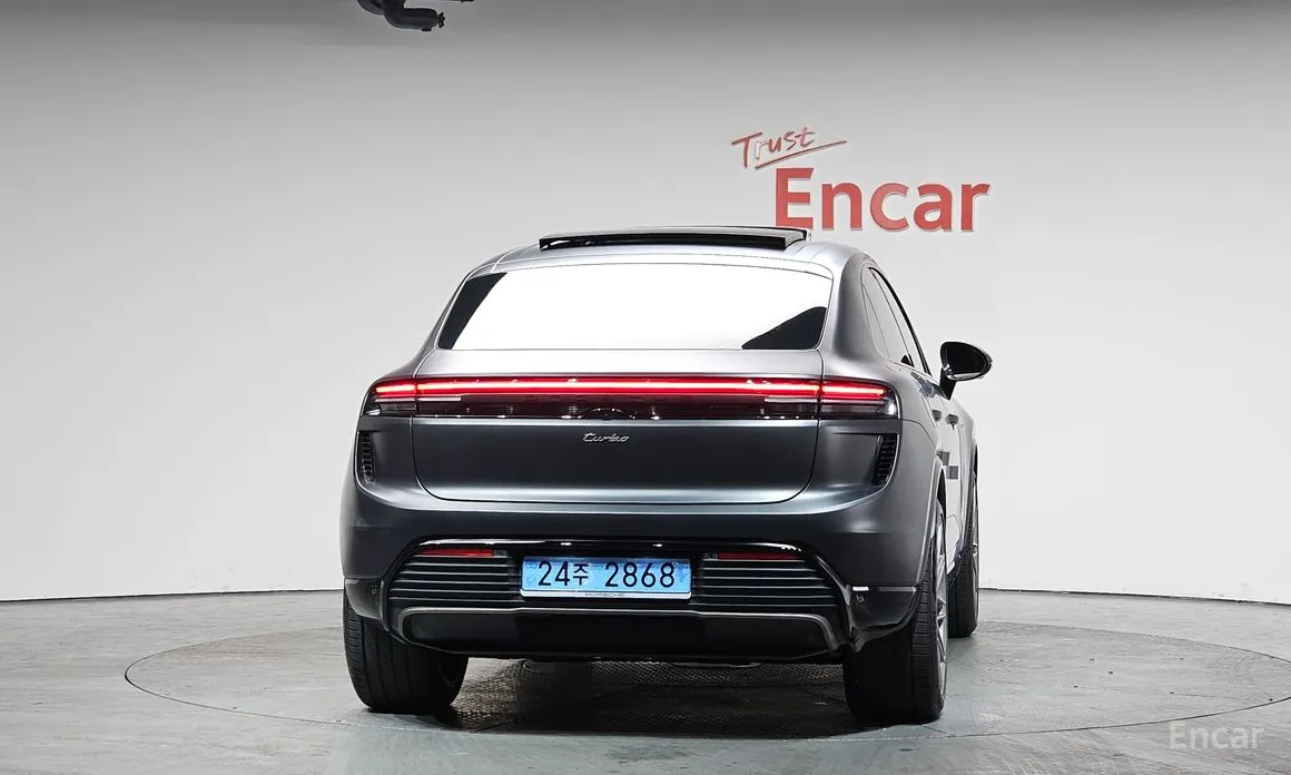 Porsche Macan 2024 Turbo