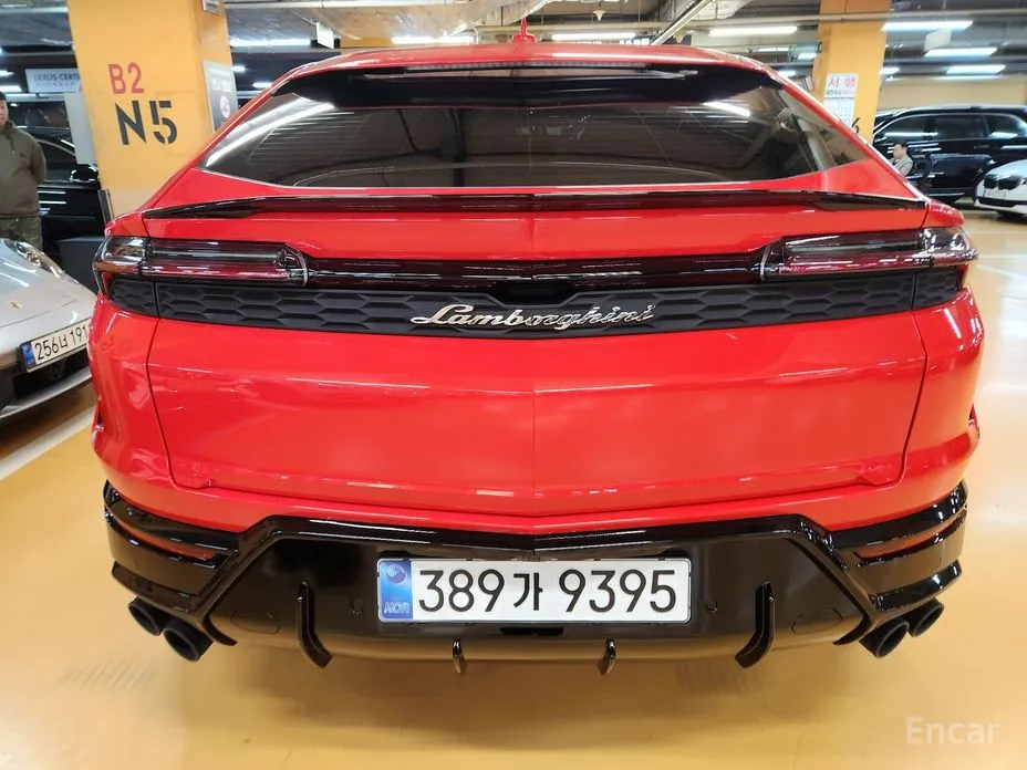 Lamborghini Urus 2018 4.0 V8 SE