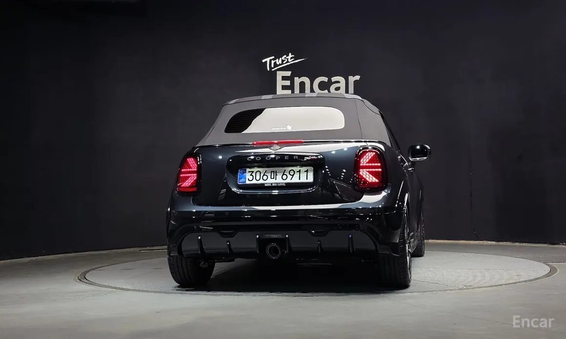 Mini Cooper Convertible 2025 JCW