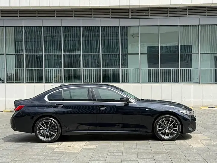 BMW 3 Series 2026 2026款 325Li M运动套装