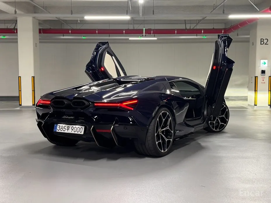 Lamborghini Revuelto 2025 6.5 V12