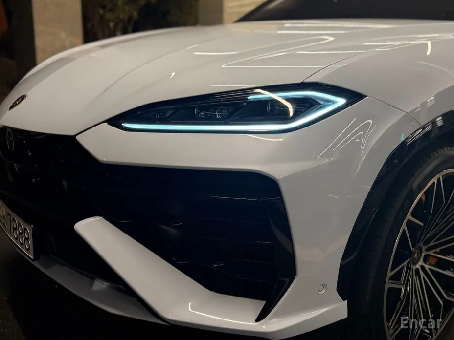 Lamborghini Urus 2018 4.0 V8 SE