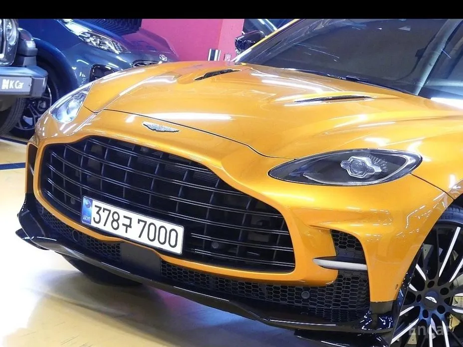 Aston Martin DBX 2020 4.0 V8 707