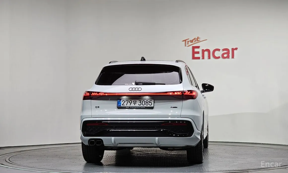 Audi Q5 2025 40 TDI Quattro S Line Black Edition