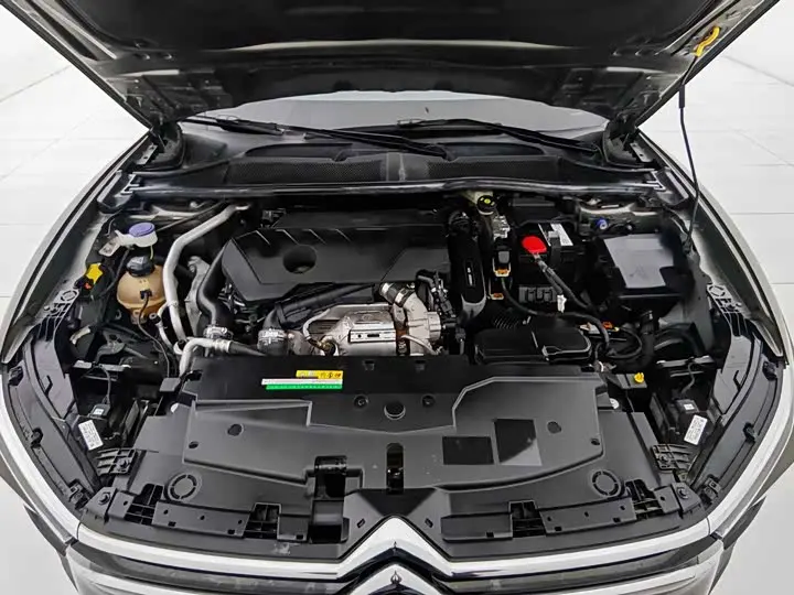 Citroen C5 X 2025 2025款 1.6T 海外版
