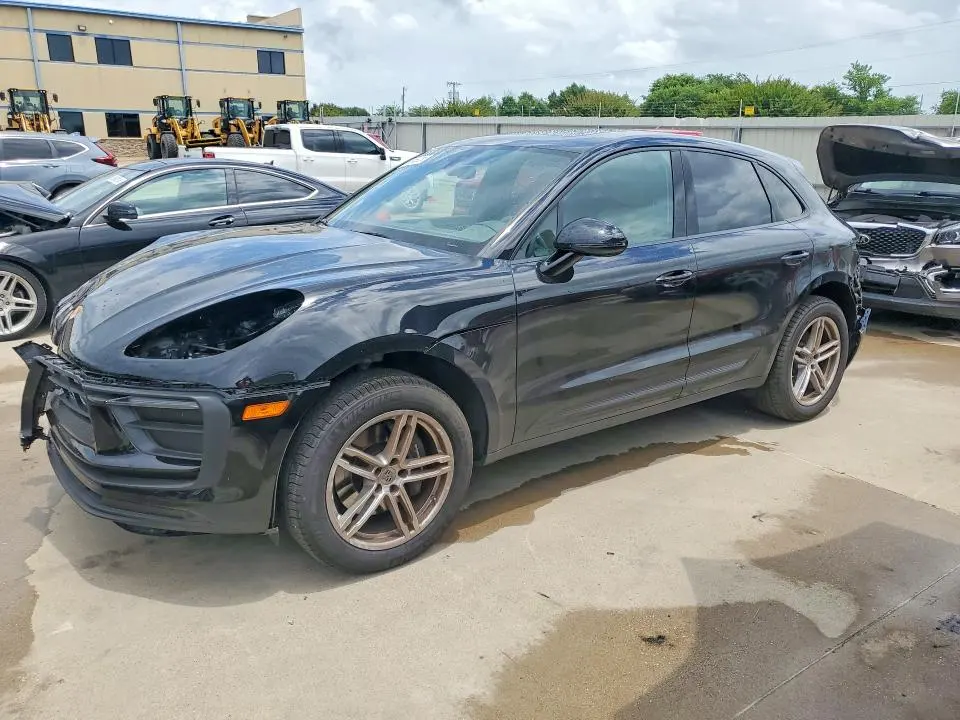 Фото 1 - PORSCHE MACAN
