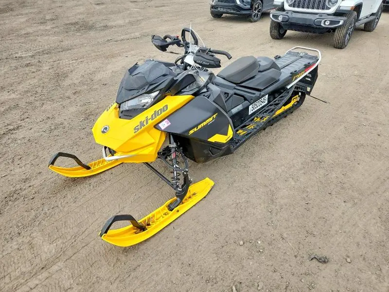 SKI-DOO SUMMIT NEO 2024