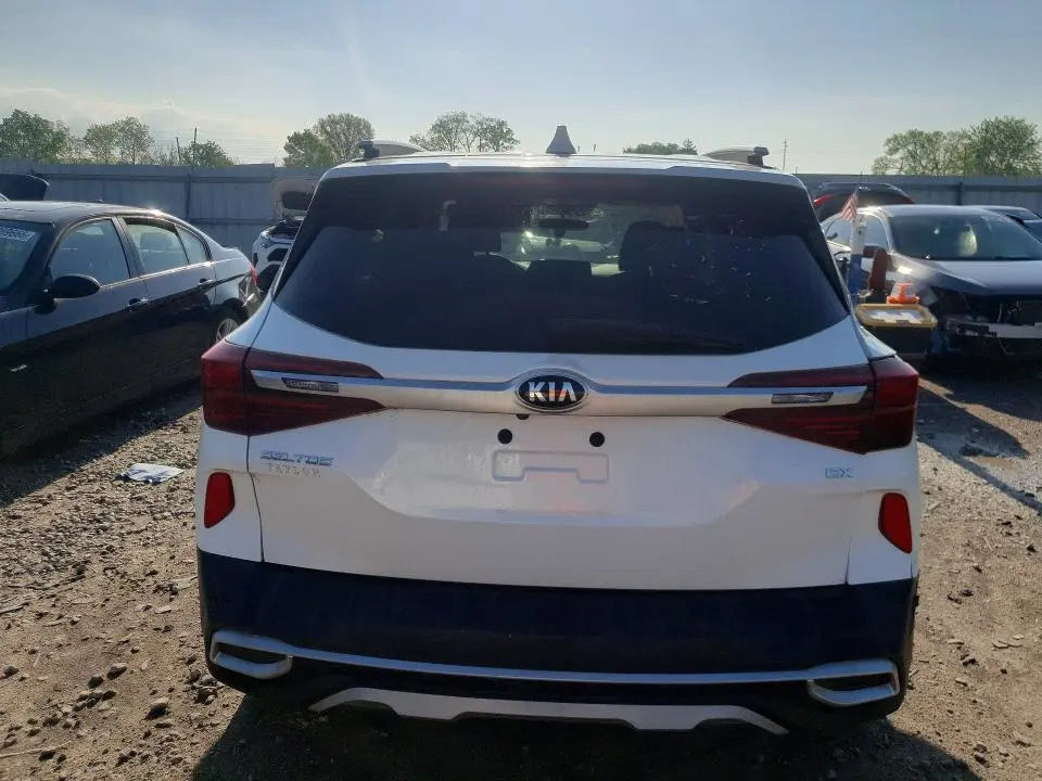KIA SELTOS 2021 VIN KNDERCAA8M7141433