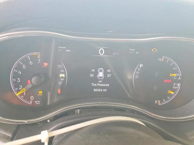 JEEP CHEROKEE 2018 VIN 1C4RJFBG0JC128823