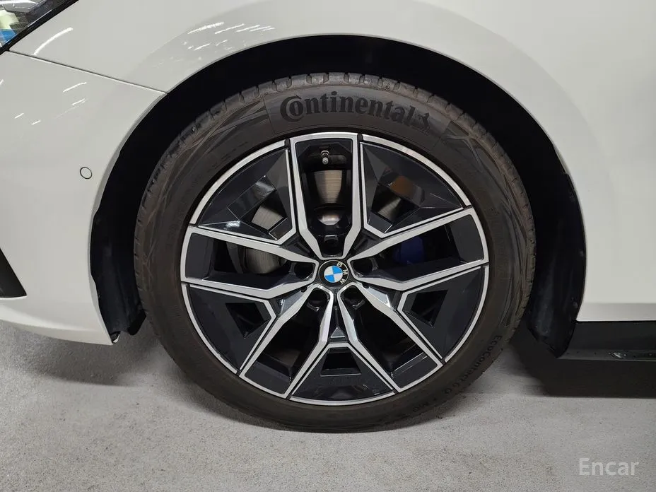 BMW 5 Series 2023 520i M Sport