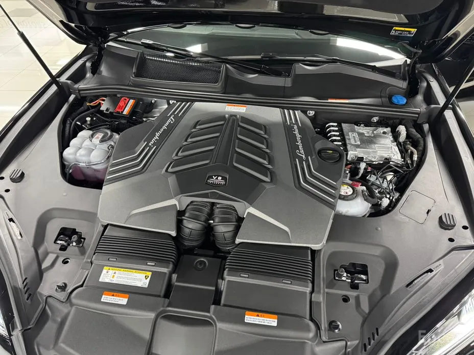 Lamborghini Urus 2018 4.0 V8 SE