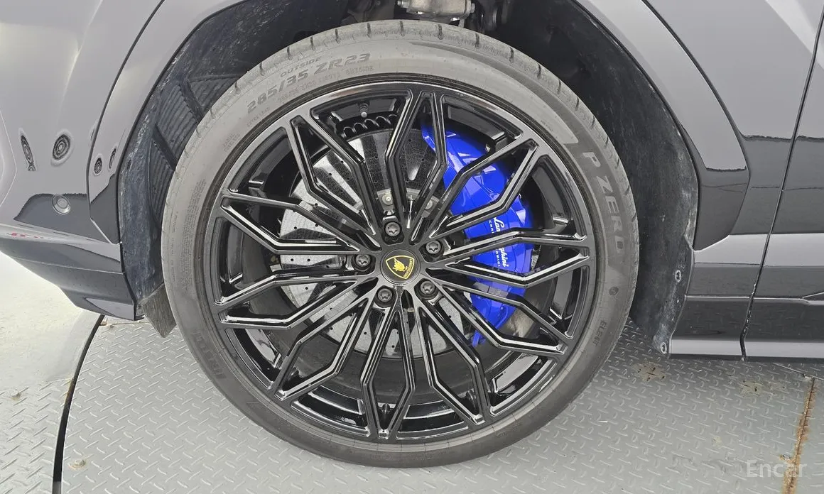 Lamborghini Urus 2018 4.0 V8 SE