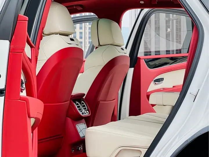Bentley Bentayga 2026 2026款 4.0T V8