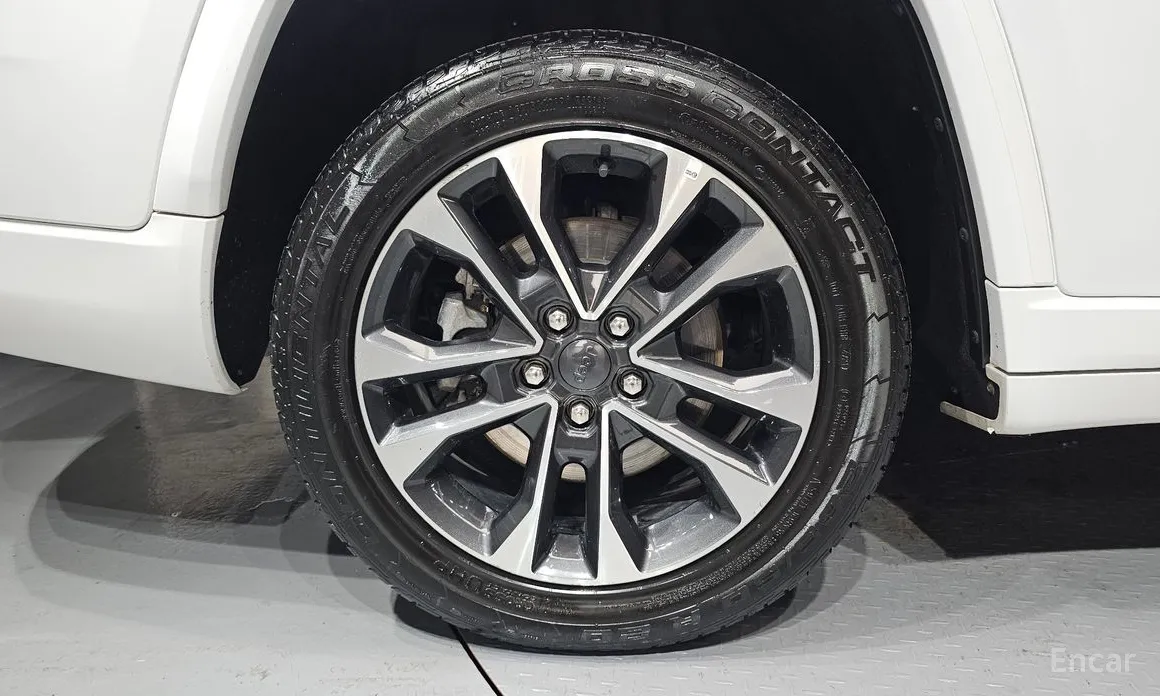 Jeep Cherokee 2021 L 3.6 Overland