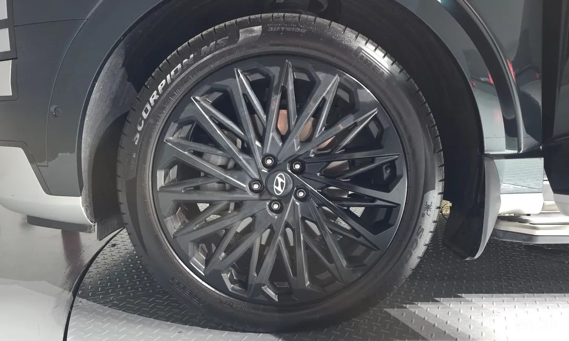 Hyundai Palisade 2025 Gasoline 2.5T 4WD 7-Seater
