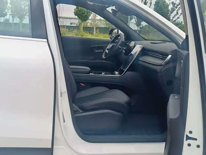 Chery Tiggo 8 2026 2026款 第五代 豹款 鲲鹏1.6T 自动豪华型