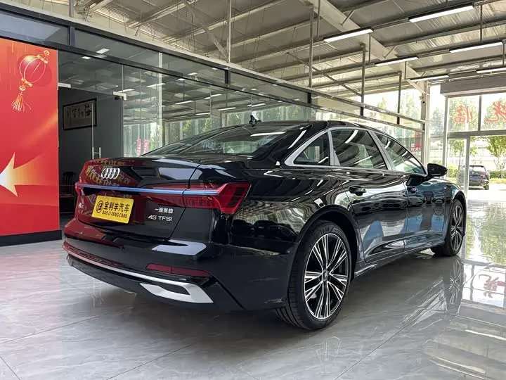 Audi A6L 2026 2026款 45 TFSI 臻选动感型
