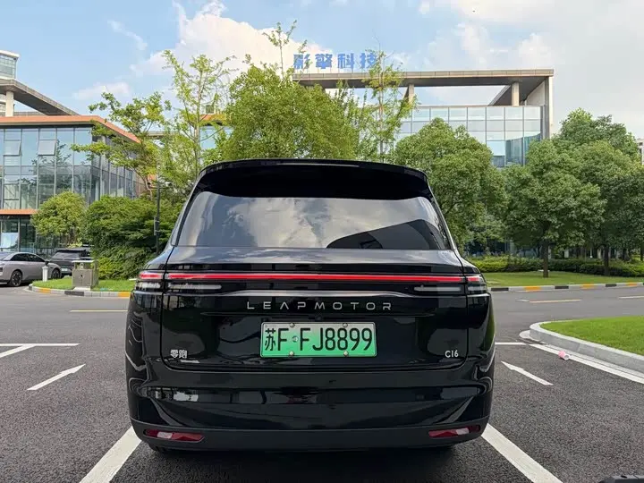Leapmotor C16 2027 2027款 增程 280激光雷达智尊版 6座