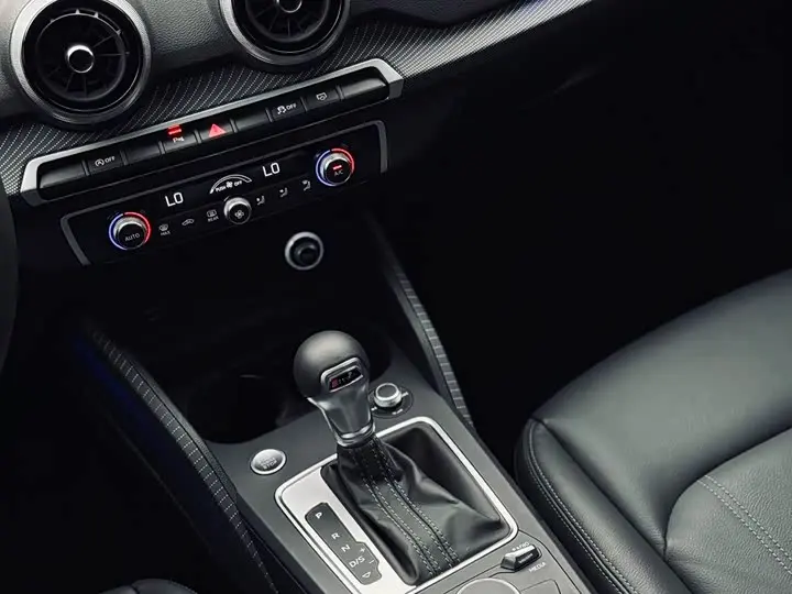 Audi Q2L 2024 2024款 35TFSI 时尚致雅型