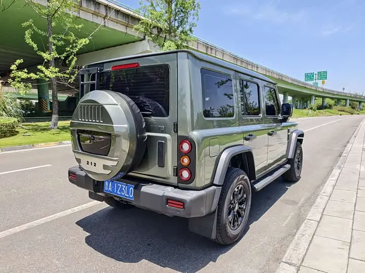 BAW 212 T01 2026 2026款 2.0T 机械师