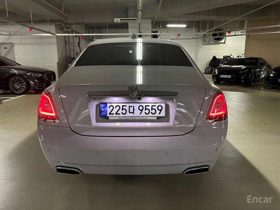 Rolls-Royce Ghost 2020 6.7 V12