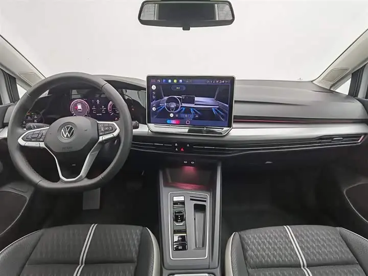 Volkswagen Golf 2026 2026款 300TSI Pro